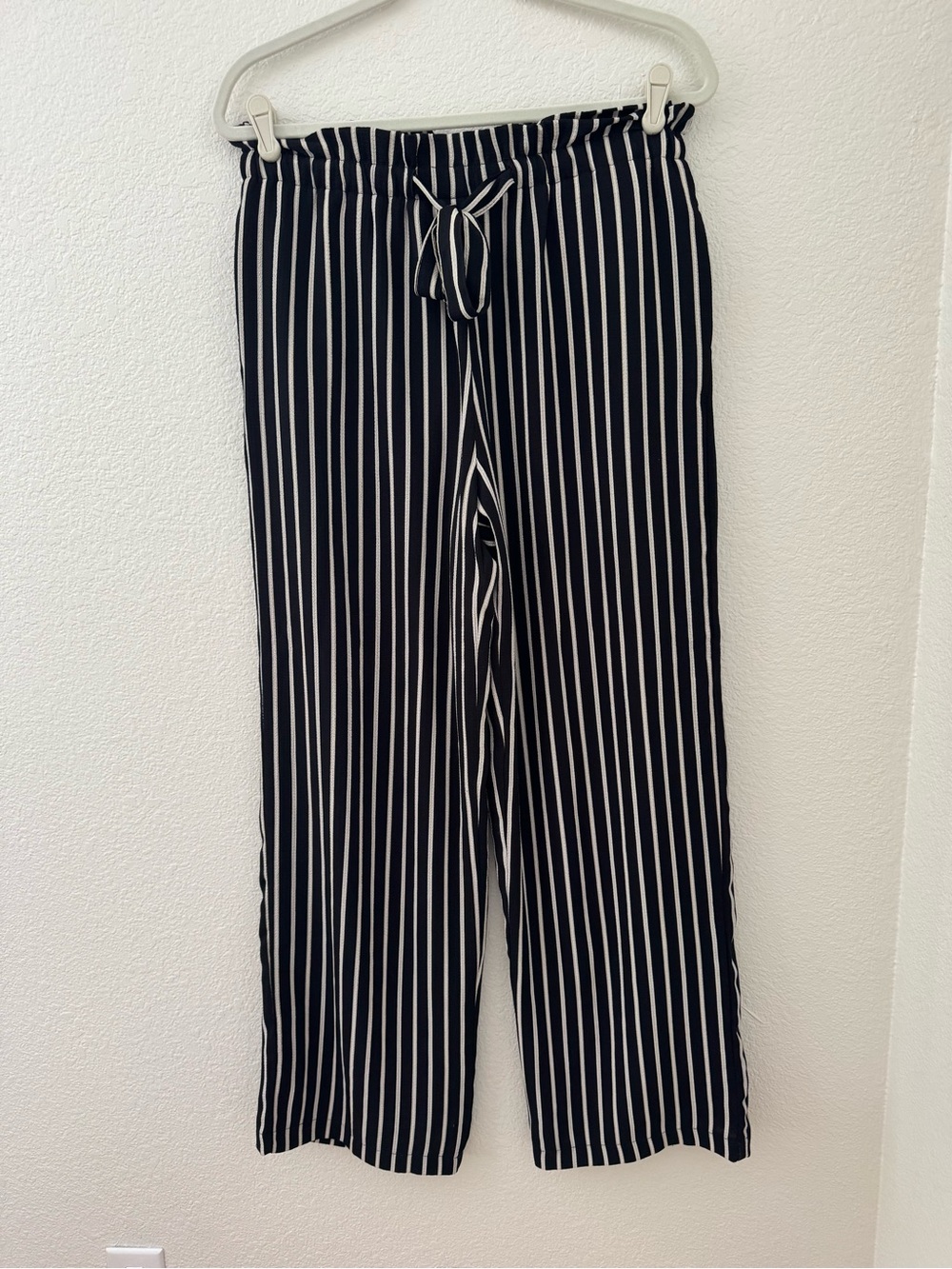 Black and White Vertical Stripe Wide-Leg Pants